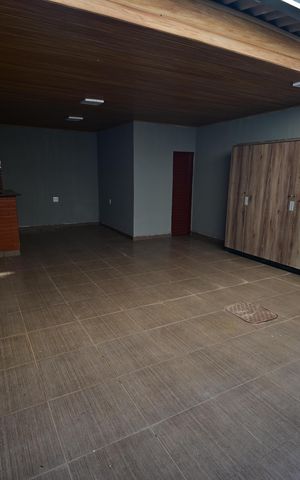 Casa para alugar com 300m², 3 quartos e 4 vagas