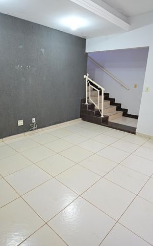 Casa para alugar com 300m², 3 quartos e 4 vagas