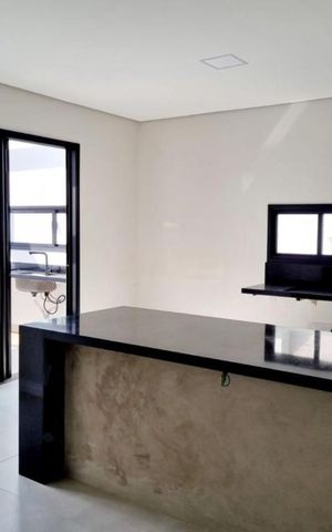 Casa de condomínio à venda com 220m², 3 quartos e 4 vagas