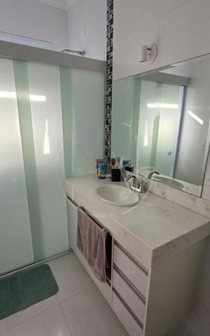 Casa de condomínio à venda com 207m², 3 quartos e 4 vagas