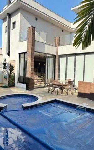 Casa de condomínio à venda com 357m², 3 quartos e 4 vagas