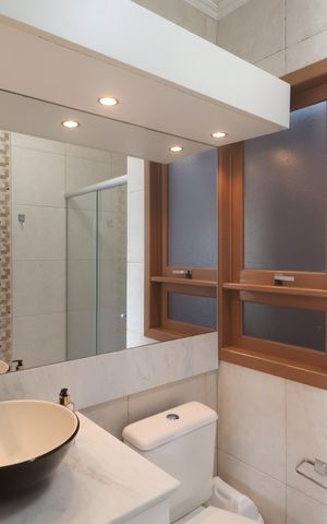Casa à venda com 77m², 2 quartos e 2 vagasBanheiro 