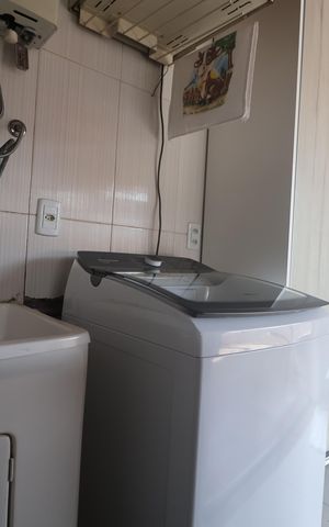 Casa à venda com 77m², 2 quartos e 2 vagasLavanderia
