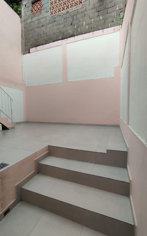 Casa à venda com 125m², 2 quartos e 2 vagas Casa à venda com 125m², 2 quartos e 2 vagasÁrea externa