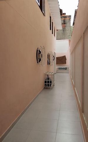 Casa à venda com 125m², 2 quartos e 2 vagas Casa à venda com 125m², 2 quartos e 2 vagasÁrea externa