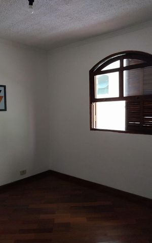 Casa à venda com 125m², 2 quartos e 2 vagas Casa à venda com 125m², 2 quartos e 2 vagasQuarto