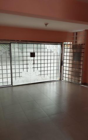 Casa à venda com 125m², 2 quartos e 2 vagas Casa à venda com 125m², 2 quartos e 2 vagasGaragem
