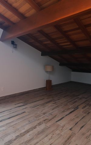 Casa para alugar com 163m², 3 quartos e 1 vagaSótão