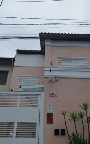 Casa para alugar com 163m², 3 quartos e 1 vagaFachada