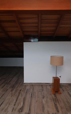 Casa para alugar com 163m², 3 quartos e 1 vagaSótão
