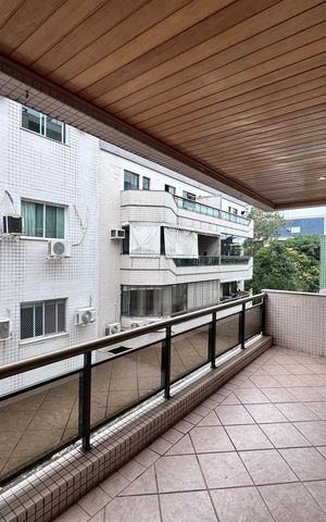 Apartamento à venda com 87m², 3 quartos e 2 vagas Apartamento à venda com 87m², 3 quartos e 2 vagasVaranda