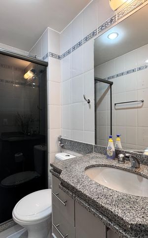 Apartamento à venda com 87m², 3 quartos e 2 vagas Apartamento à venda com 87m², 3 quartos e 2 vagasBanheiro Social