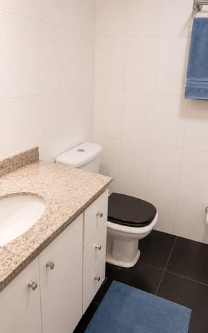 Apartamento à venda com 133m², 3 quartos e 2 vagas Apartamento à venda com 133m², 3 quartos e 2 vagasBanheiro