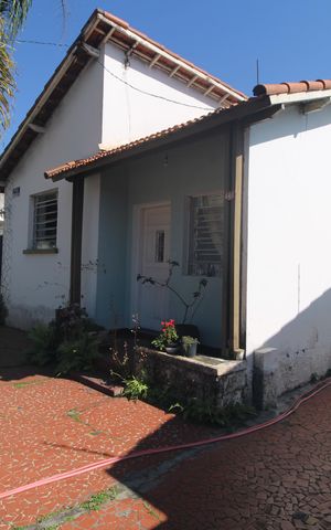 Casa à venda com 291m², 2 quartos e 6 vagasFachada