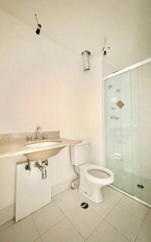 Apartamento à venda com 110m², 2 quartos e 2 vagas Apartamento à venda com 110m², 2 quartos e 2 vagasBanheiro 1
