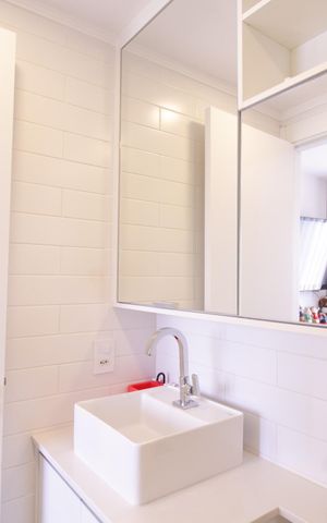 Apartamento à venda com 58m², 2 quartos e 1 vaga Apartamento à venda com 58m², 2 quartos e 1 vagaBanheiro