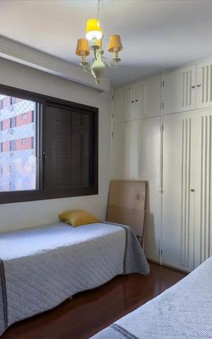 Apartamento para alugar com 280m², 4 quartos e 3 vagas Apartamento para alugar com 280m², 4 quartos e 3 vagasQuarto