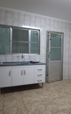 Casa para alugar com 120m², 2 quartos e 1 vagaCozinha
