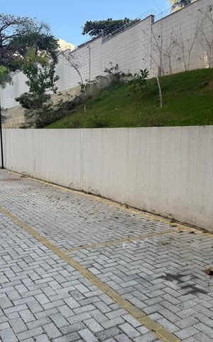 Apartamento à venda com 47m², 2 quartos e 1 vaga Apartamento à venda com 47m², 2 quartos e 1 vagaGaragem