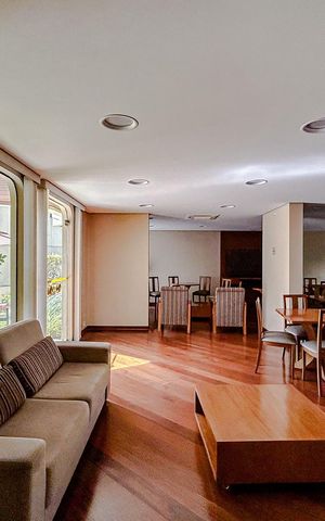 Apartamento para alugar com 158m², 4 quartos e 4 vagasÁrea comum - Salão de festas