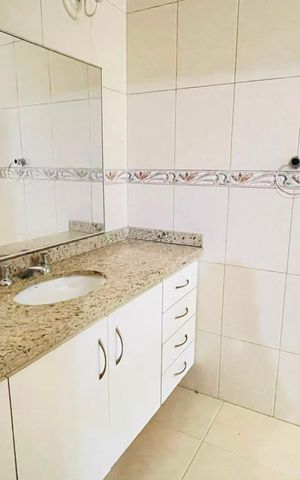 Casa de condomínio para alugar com 470m², 5 quartos e 2 vagas Casa de condomínio para alugar com 470m², 5 quartos e 2 vagasBanheiro suíte