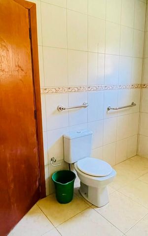 Casa de condomínio para alugar com 470m², 5 quartos e 2 vagas Casa de condomínio para alugar com 470m², 5 quartos e 2 vagasBanheiro suíte