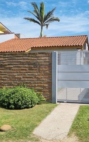 Casa para alugar com 300m², 2 quartos e 2 vagas Casa para alugar com 300m², 2 quartos e 2 vagasFachada