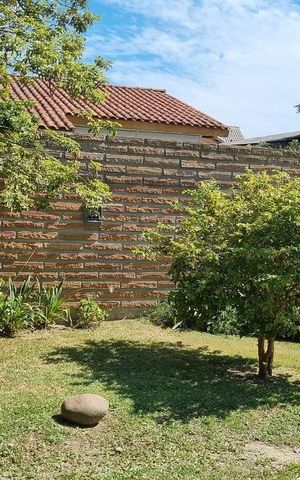 Casa para alugar com 300m², 2 quartos e 2 vagas Casa para alugar com 300m², 2 quartos e 2 vagasÁrea externa