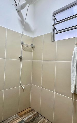 Casa para alugar com 80m², 1 quarto e 1 vaga Casa para alugar com 80m², 1 quarto e 1 vagaBanheiro