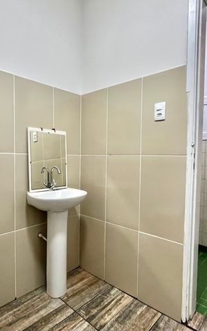 Casa para alugar com 80m², 1 quarto e 1 vaga Casa para alugar com 80m², 1 quarto e 1 vagaBanheiro