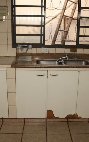 Casa para alugar com 138m², 2 quartos e 2 vagasCozinha