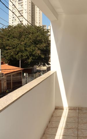 Casa para alugar com 138m², 2 quartos e 2 vagasVaranda