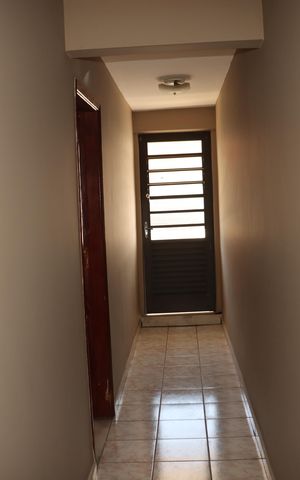 Casa para alugar com 138m², 2 quartos e 2 vagasCorredor