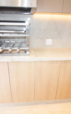 Apartamento à venda com 81m², 2 quartos e 1 vaga Apartamento à venda com 81m², 2 quartos e 1 vagaSala de Jantar - Churrasqueira