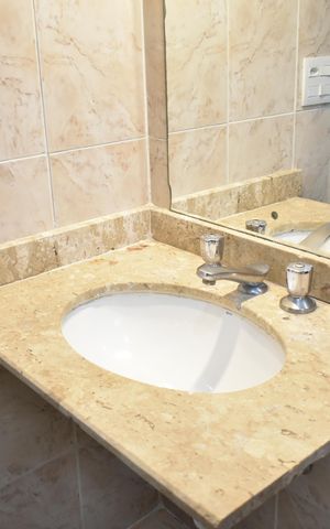 Casa para alugar com 155m², 3 quartos e 2 vagasBanheiro Social