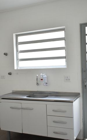 Casa para alugar com 155m², 3 quartos e 2 vagasCozinha