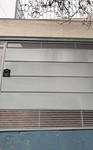Casa para alugar com 155m², 3 quartos e 2 vagas Casa para alugar com 155m², 3 quartos e 2 vagasFachada