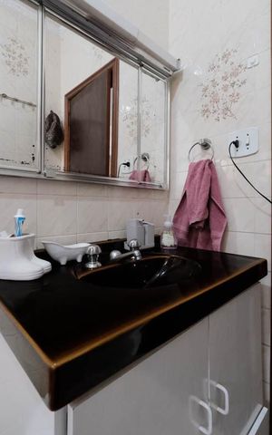 Casa à venda com 300m², 3 quartos e 4 vagasBanheiro