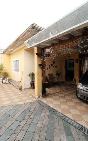 Casa à venda com 300m², 3 quartos e 4 vagasGaragem
