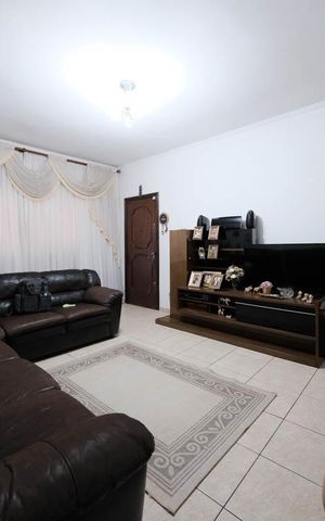 Casa à venda com 300m², 3 quartos e 4 vagasSala