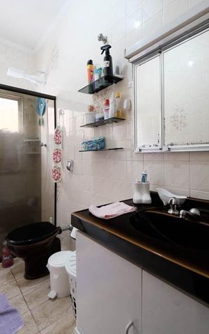 Casa à venda com 300m², 3 quartos e 4 vagasBanheiro