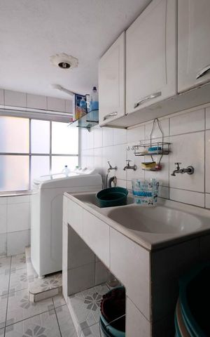Casa à venda com 300m², 3 quartos e 4 vagasÁrea de Serviço