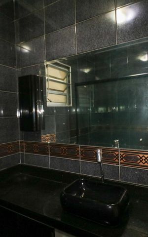 Casa para alugar com 100m², 3 quartos e 1 vaga Casa para alugar com 100m², 3 quartos e 1 vagaBanheiro