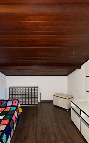 Casa de condomínio à venda com 109m², 3 quartos e 2 vagas Casa de condomínio à venda com 109m², 3 quartos e 2 vagasSótão