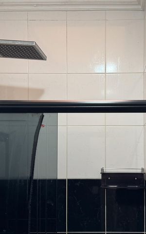 Casa de condomínio à venda com 109m², 3 quartos e 2 vagas Casa de condomínio à venda com 109m², 3 quartos e 2 vagasBanheiro Social