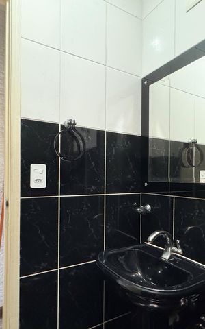 Casa de condomínio à venda com 109m², 3 quartos e 2 vagas Casa de condomínio à venda com 109m², 3 quartos e 2 vagasBanheiro Social