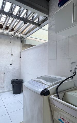 Casa de condomínio à venda com 109m², 3 quartos e 2 vagas Casa de condomínio à venda com 109m², 3 quartos e 2 vagasÁrea de Serviço