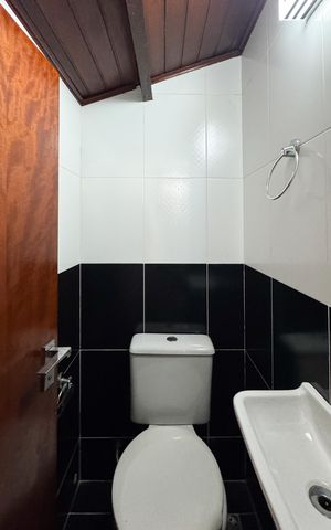 Casa de condomínio à venda com 109m², 3 quartos e 2 vagas Casa de condomínio à venda com 109m², 3 quartos e 2 vagasLavabo - Sótão