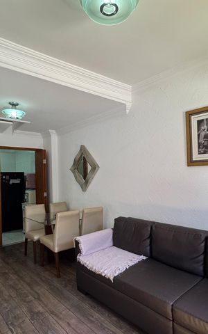 Casa de condomínio à venda com 109m², 3 quartos e 2 vagas Casa de condomínio à venda com 109m², 3 quartos e 2 vagasSala
