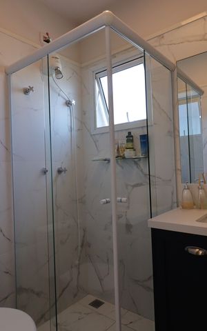Casa à venda com 105m², 3 quartos e 2 vagasBanheiro da Suíte